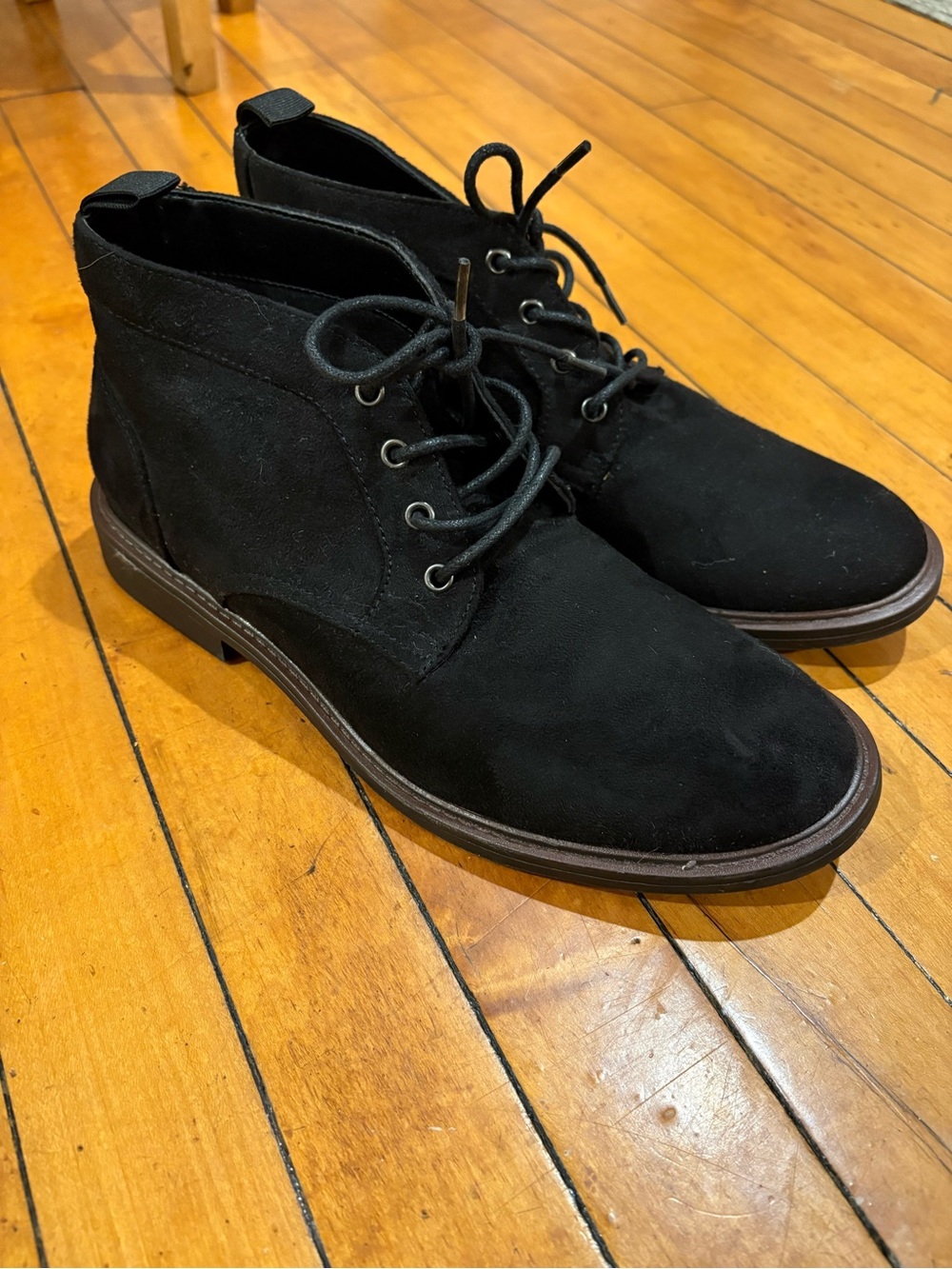 Alfani Men's Black Suede Chukka Boots in men’s size 9